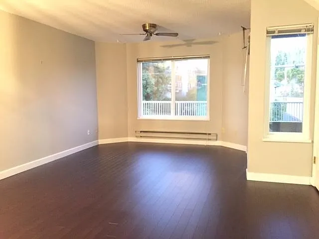 5078 47a Ave #6 — Photo 3
