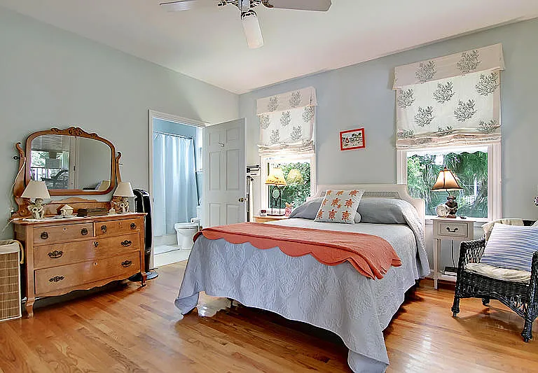 2262 Ion Ave — Photo 37
