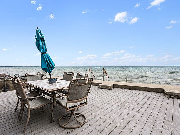 4th image of 371 Killarney Beach Rd