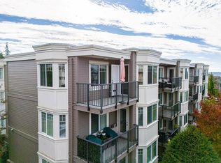 15357 Roper Ave #PENTHOUSE 4, White Rock, BC V4B 2G2