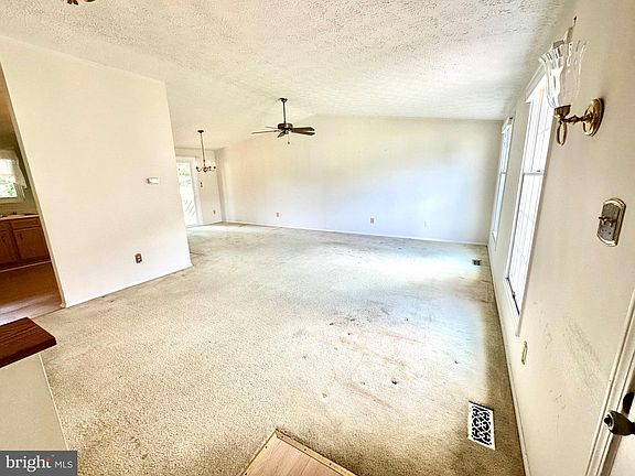 4th image of 24 Havenfield Dr