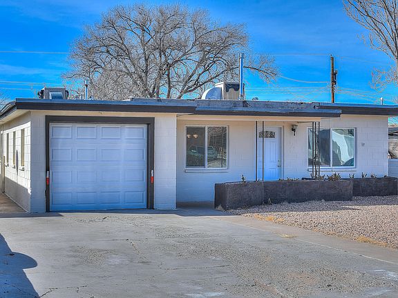 3rd image of 625 Cardenas Dr SE