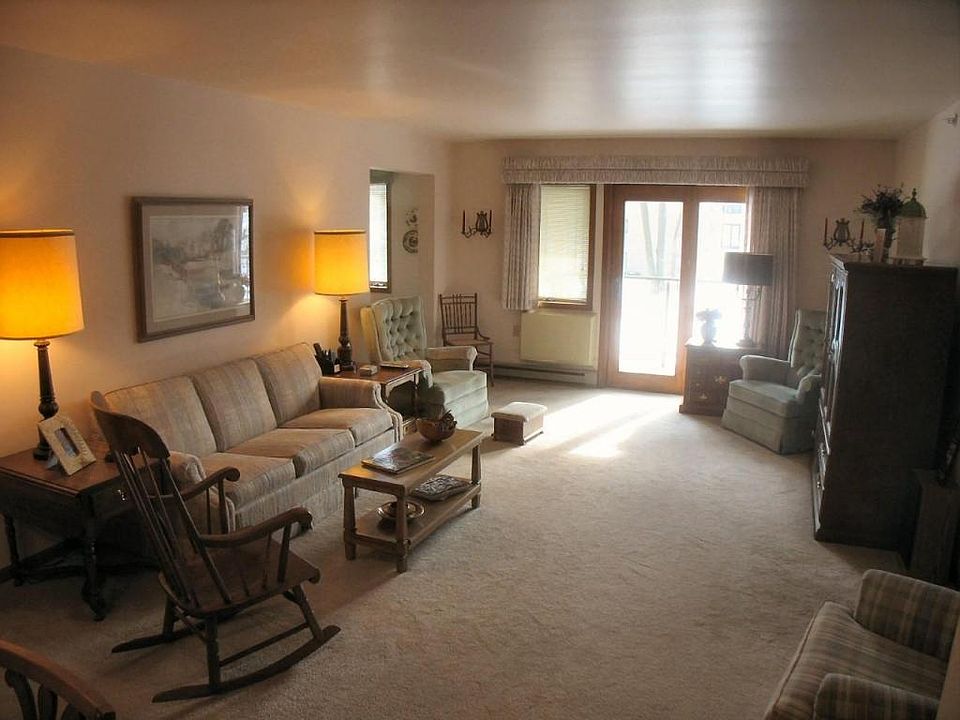 1st image of 530 N Silverbrook Dr Unit 234