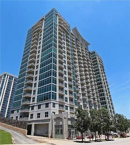 250 Pharr Rd Photo 1