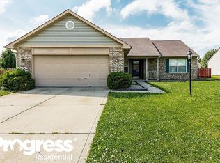 6616 Crossbridge Dr, Noblesville, IN 46062