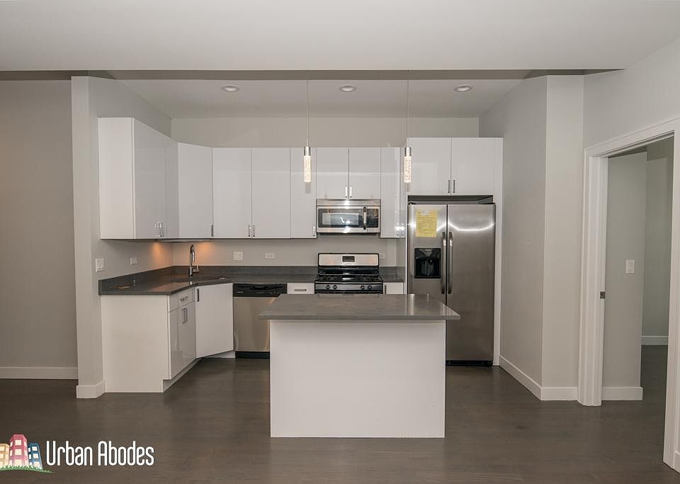1st image of 2153 W Division St #Ua301