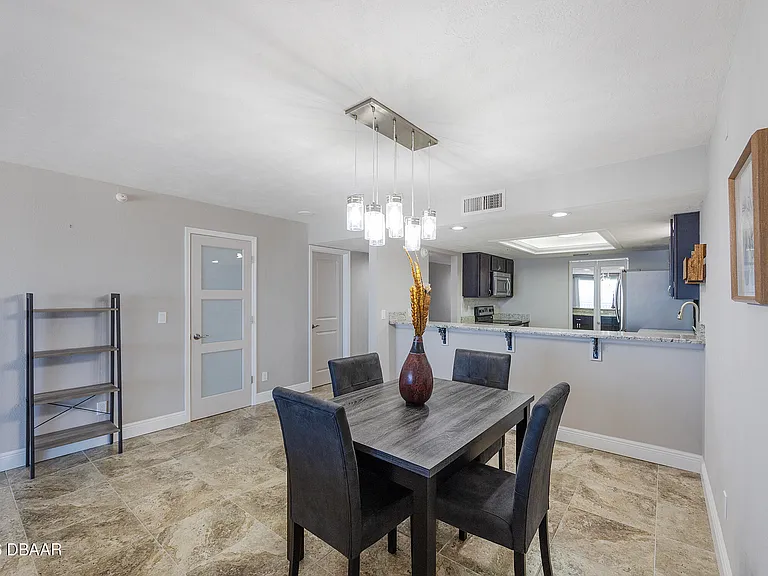 2545 S Atlantic Ave #402 — Photo 11