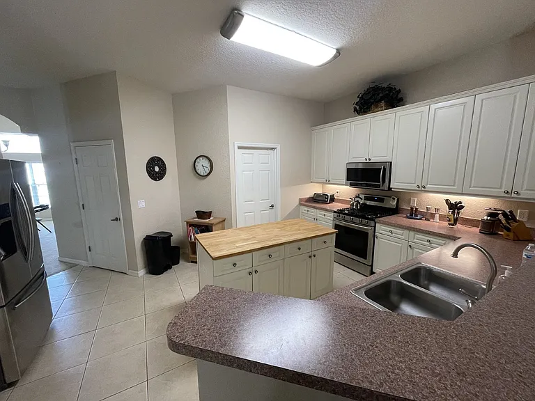 4858 Chastain Dr — Photo 6