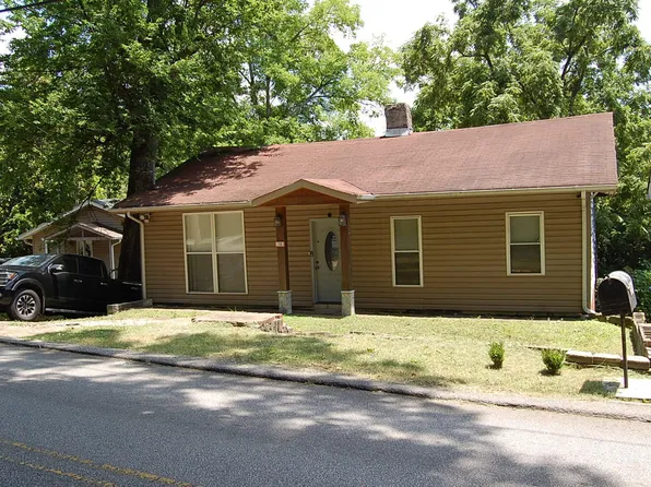 110 S Seminole Dr, Chattanooga, TN 37411