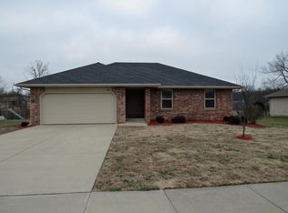 3241 E Colonial St, Republic, MO 65738
