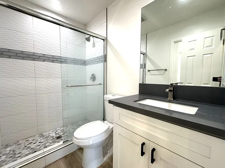 Beautifully Remodeled Property in Prime North Park Location — Photo 16