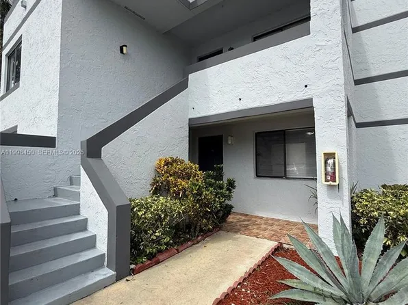 155 Lakeview Dr APT 101, Fort Lauderdale, FL 33326