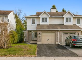 176 Sherway Dr #A, Ottawa, ON K2J 1W7