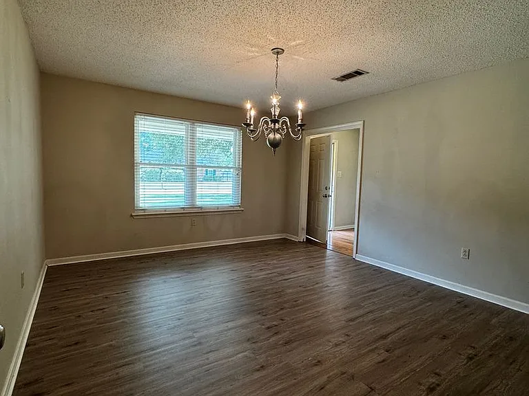 13219 Ouachita Ave — Photo 2