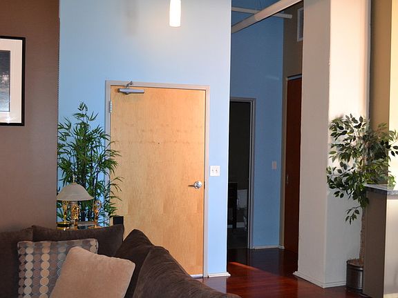 4th image of 1136 Washington Ave Unit 302
