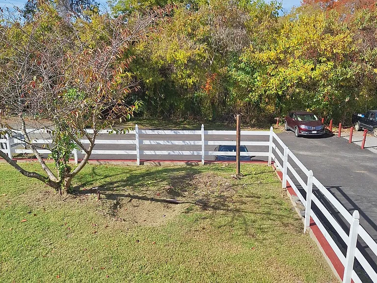 310 Virginia Ave — Photo 14