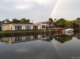 9244 W Harbor Isle Ct, Crystal River, FL 34429