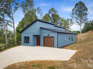 909 Overlook Dr SW, Lenoir, NC 28645