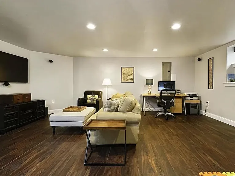 Finished basement - great for office/den/guest bed