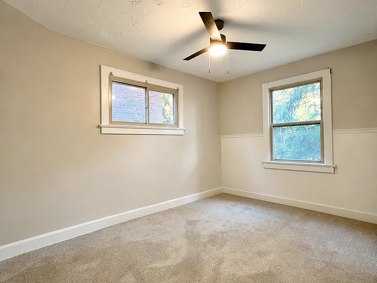 133 W Blake Ave #2 — Photo 5