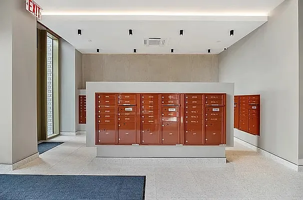 Entry / hallway, photo 5