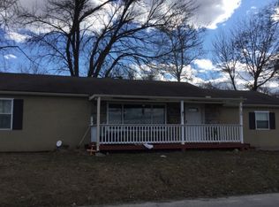 15 Dale St, Buckner, MO 64016