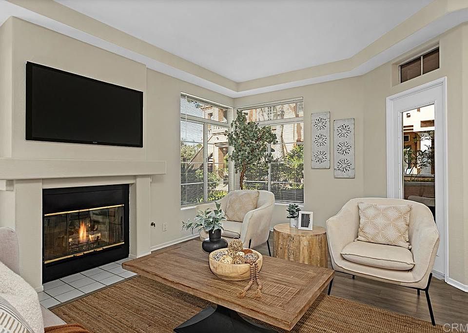 1st image of 3591 Cameo Dr Unit 11