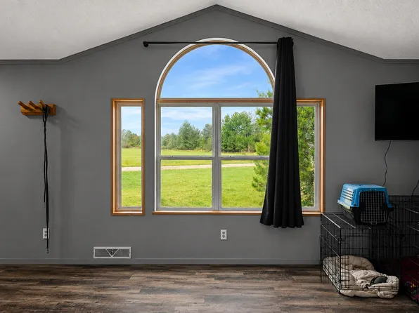 1686 Delta St, Ogilvie, MN 56358