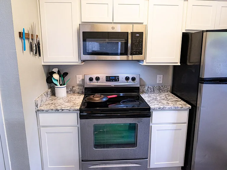 1620 Wellington Pl #1004 — Photo 13