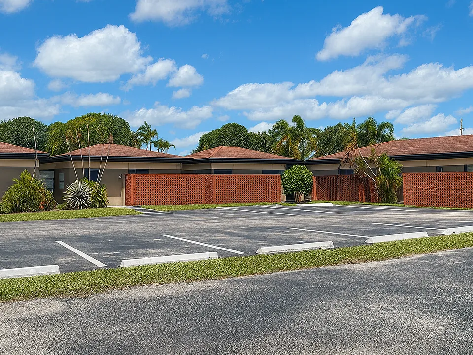 1755 Forest Hill Blvd West Palm Beach, FL 33406