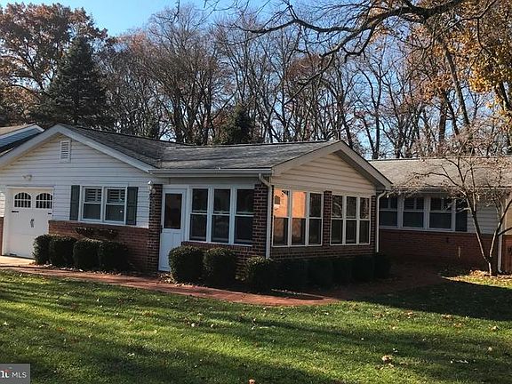 2nd image of 2654 Drayton Dr