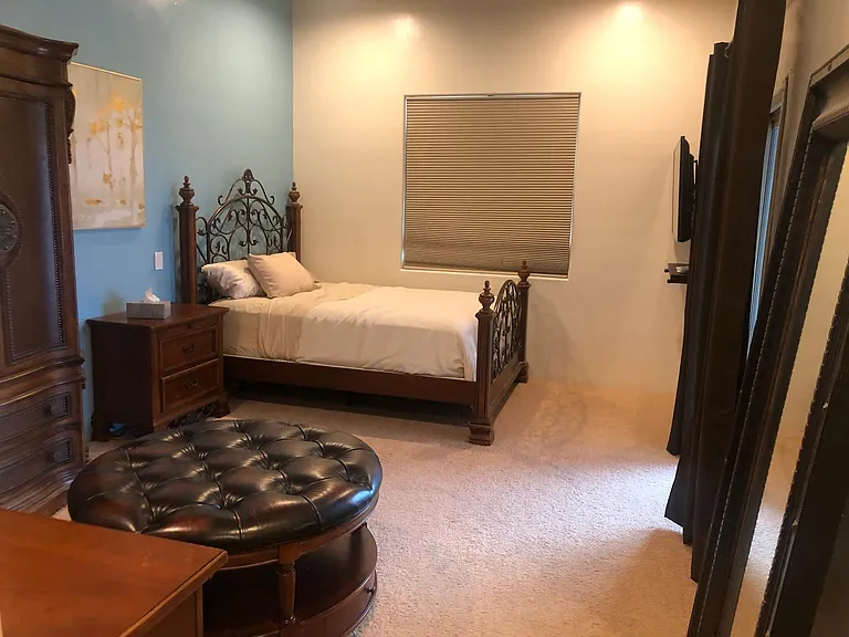 1624 E Goldenrod Ln — Photo 11