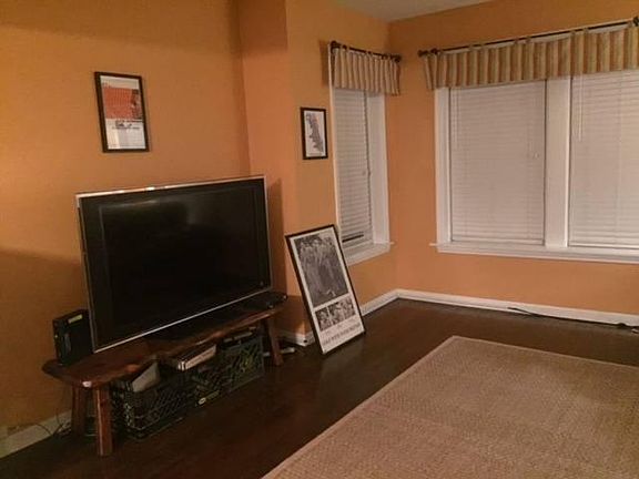 3rd image of 920 Circle Ave APT 2