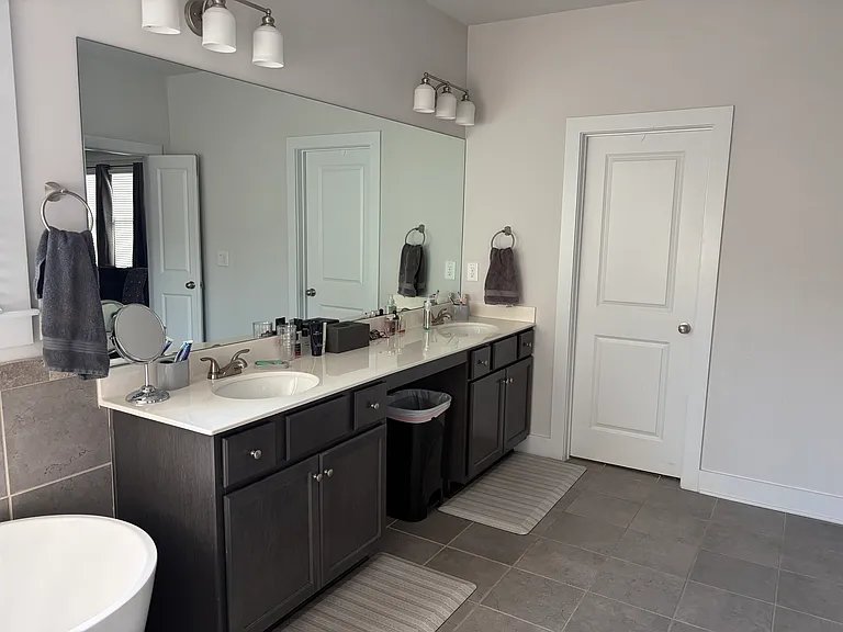 139 Manchester Ln — Photo 10