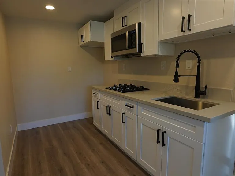 5650 San Vincente Way #B — Photo 5