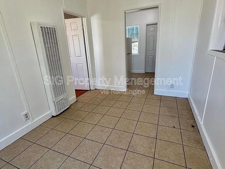 10156 Helendale Ave #1/4 — Photo 2