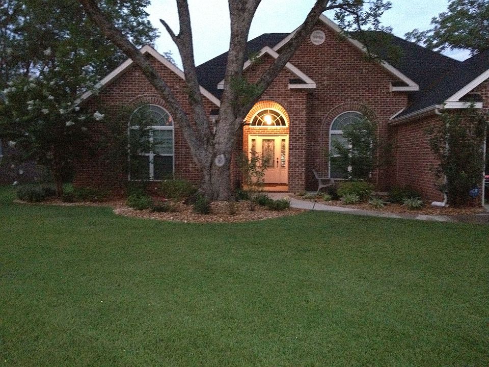 2nd image of 103 Suffolk Ln