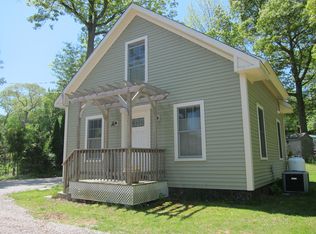 25 Shore Dr, Higganum, CT 06441