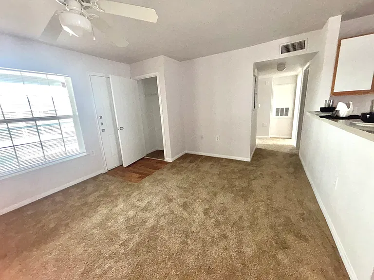 Bay Ranch Apartments — Photo 10