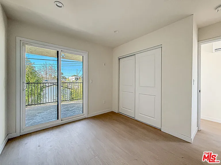 2617 Veteran Ave — Photo 9