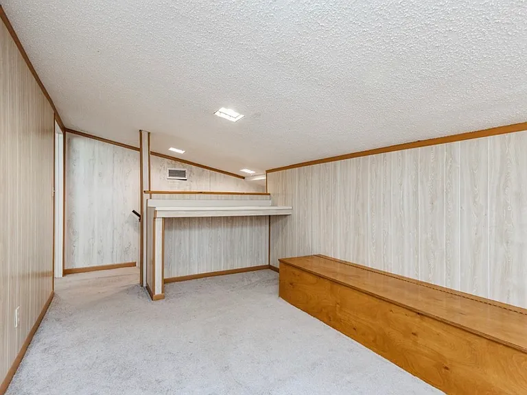 3935 Monta Dr — Photo 21