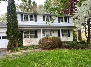 8190 Old Sunridge Dr, Manlius, NY 13104