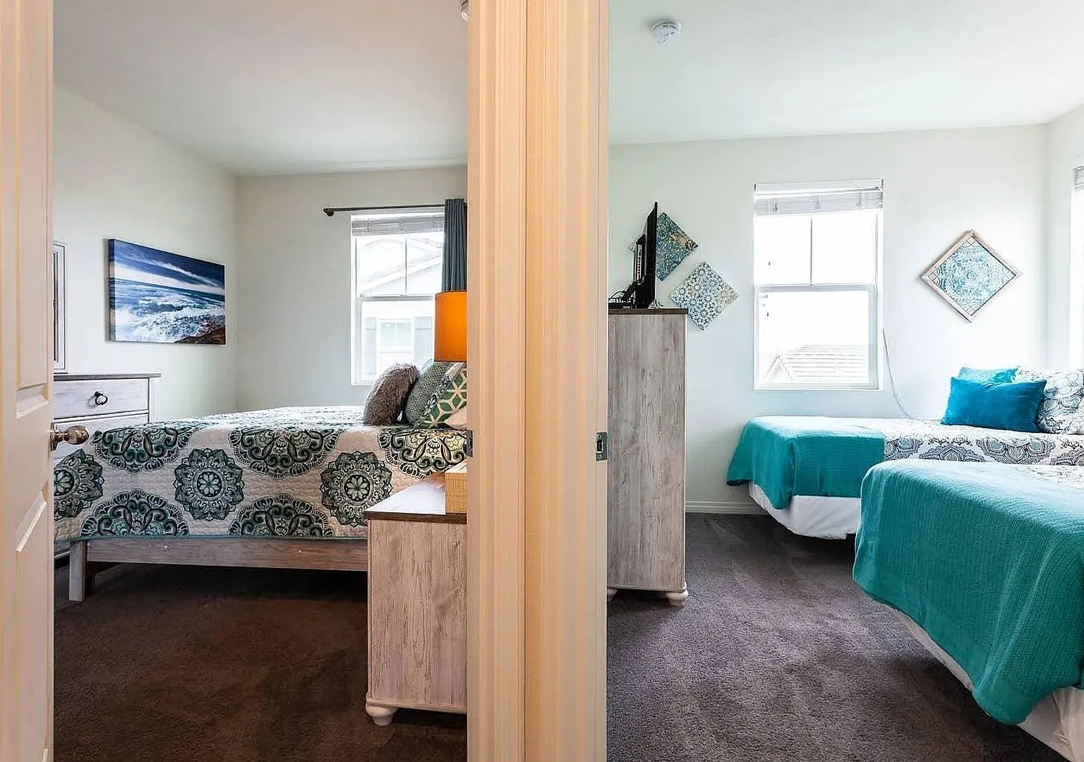 Upgraded everything, solar, beautiful beaches, pool, BBQ area, and more with ALL the amenities — Photo 2