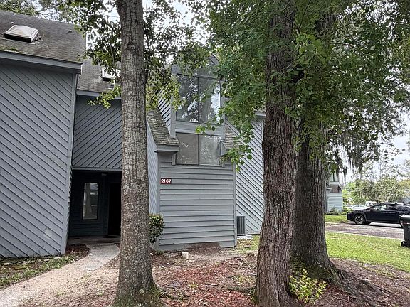 2nd image of 2167 Spoleto Ln