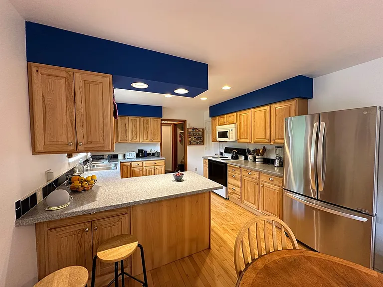 4069 Old Wood Rd — Photo 4
