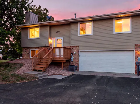 1264 Deercliff Ln, Eagan, MN 55123