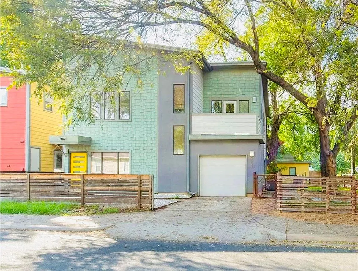 3 bed, 2.5 bath, 1661 sqft, $3,995 — Photo 1