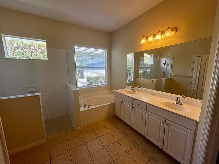 4726 Claremont Park Dr — Photo 27