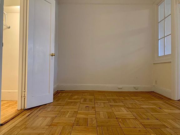 4th image of 332 E 11th St APT 1A