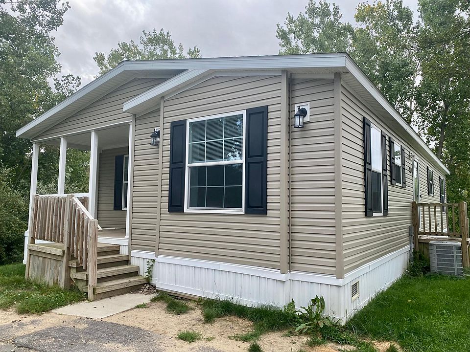 1st image of 160 Scarlet Oak Ct
